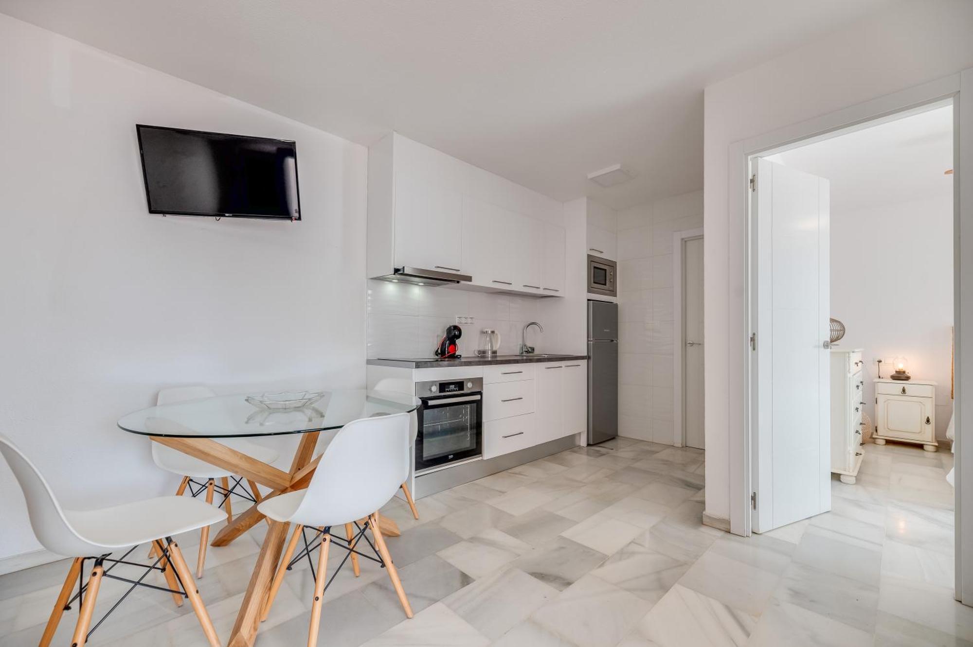 Apartamento Con Amplio Porche Y Bbq 贝纳尔马德纳 外观 照片